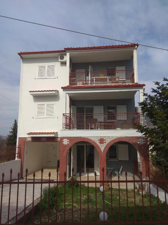 Villa Agnanti Apts And Suites Agio Pnevma Exterior photo